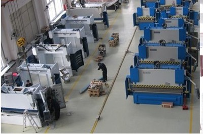 重庆市神锋机械设备经营部 精密数控车床与工业机器人搬运设备研发的动力之源